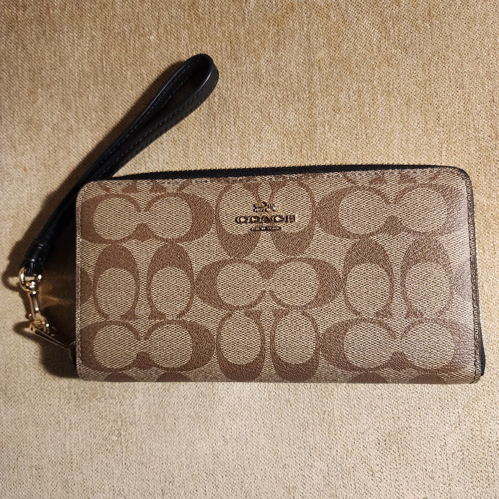 Coach long zip wallet